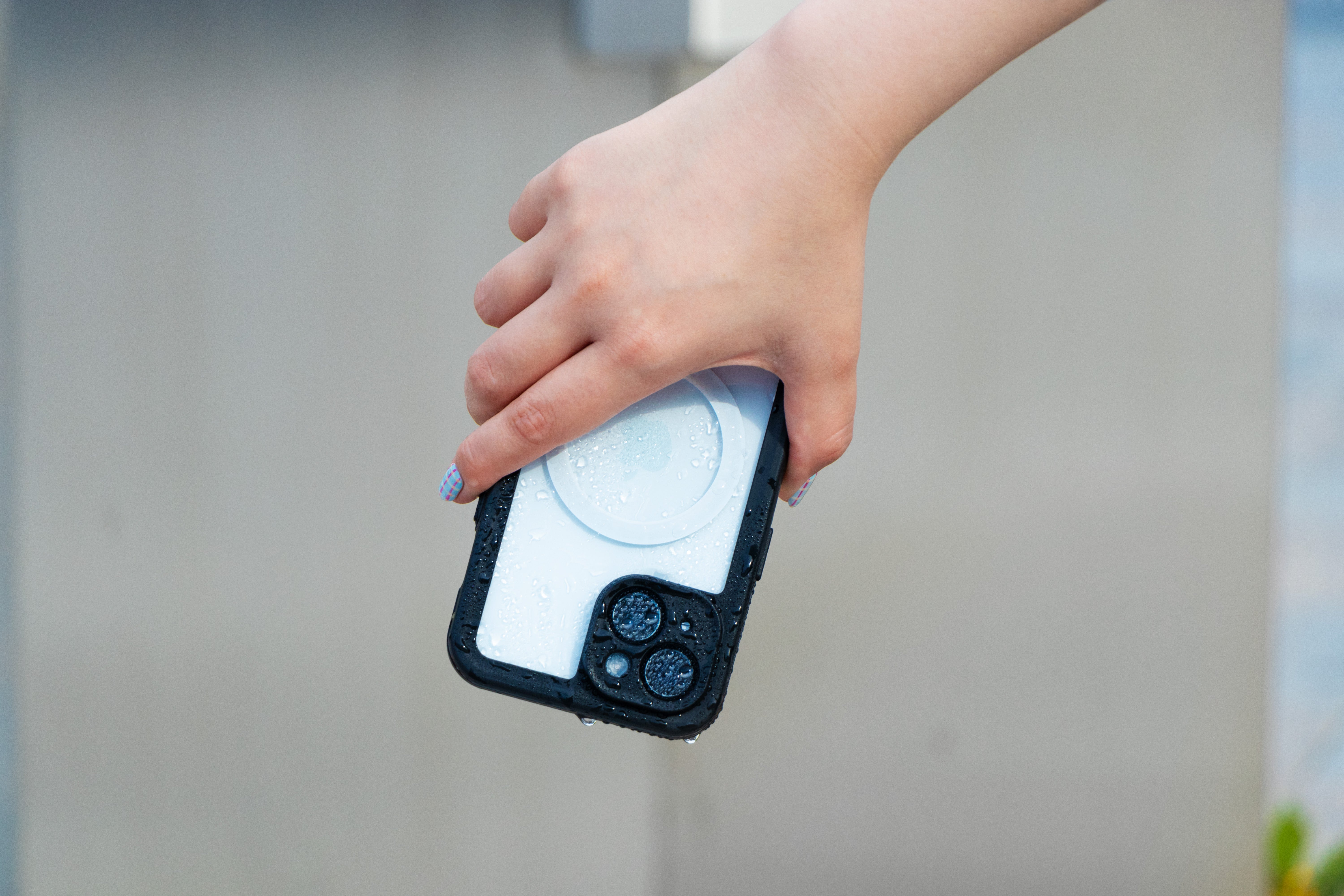 iPhone 15対応 防水・防塵ケース