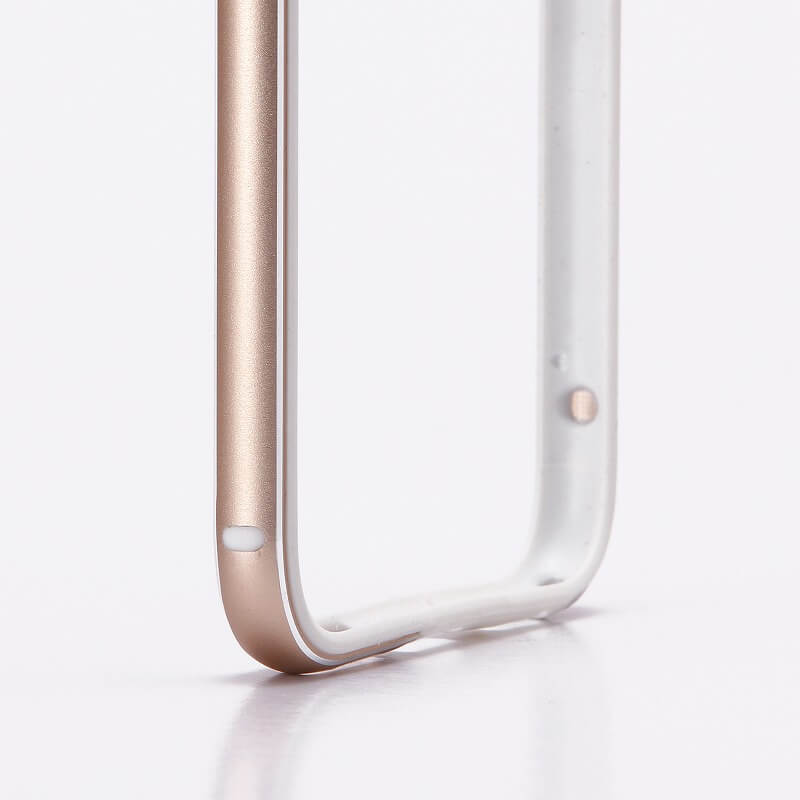 iPhone 6/6s/7 シリコン+アルミバンパー「Iron Soft」 ゴールド