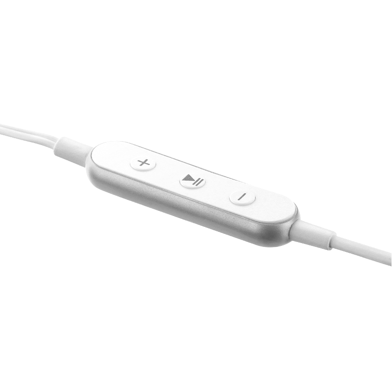 iPhone/iPad/iPod Lightningコネクタ対応イヤフォン(ボリューム/マイク付) 「極の音域」 シルバー