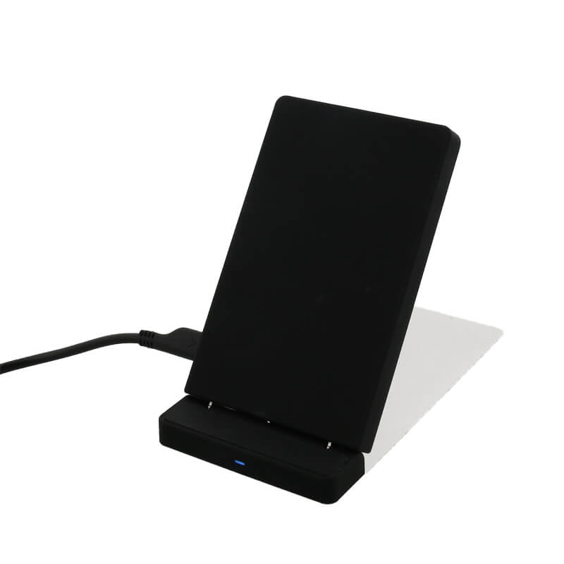 スマートフォン汎用【+U】Qi（チー）/ワイヤレス充電スタンド/シルバー